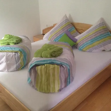 Ferienwohnung Lechner Karres Zimmer foto